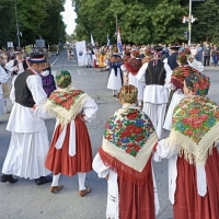 Ljepota i bogatstvo narodne nošnje, pjesme i plesa