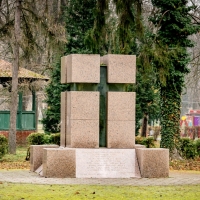 Povodom Dana pobjede polaganje vijenaca ispred Spomenika poginulim braniteljima