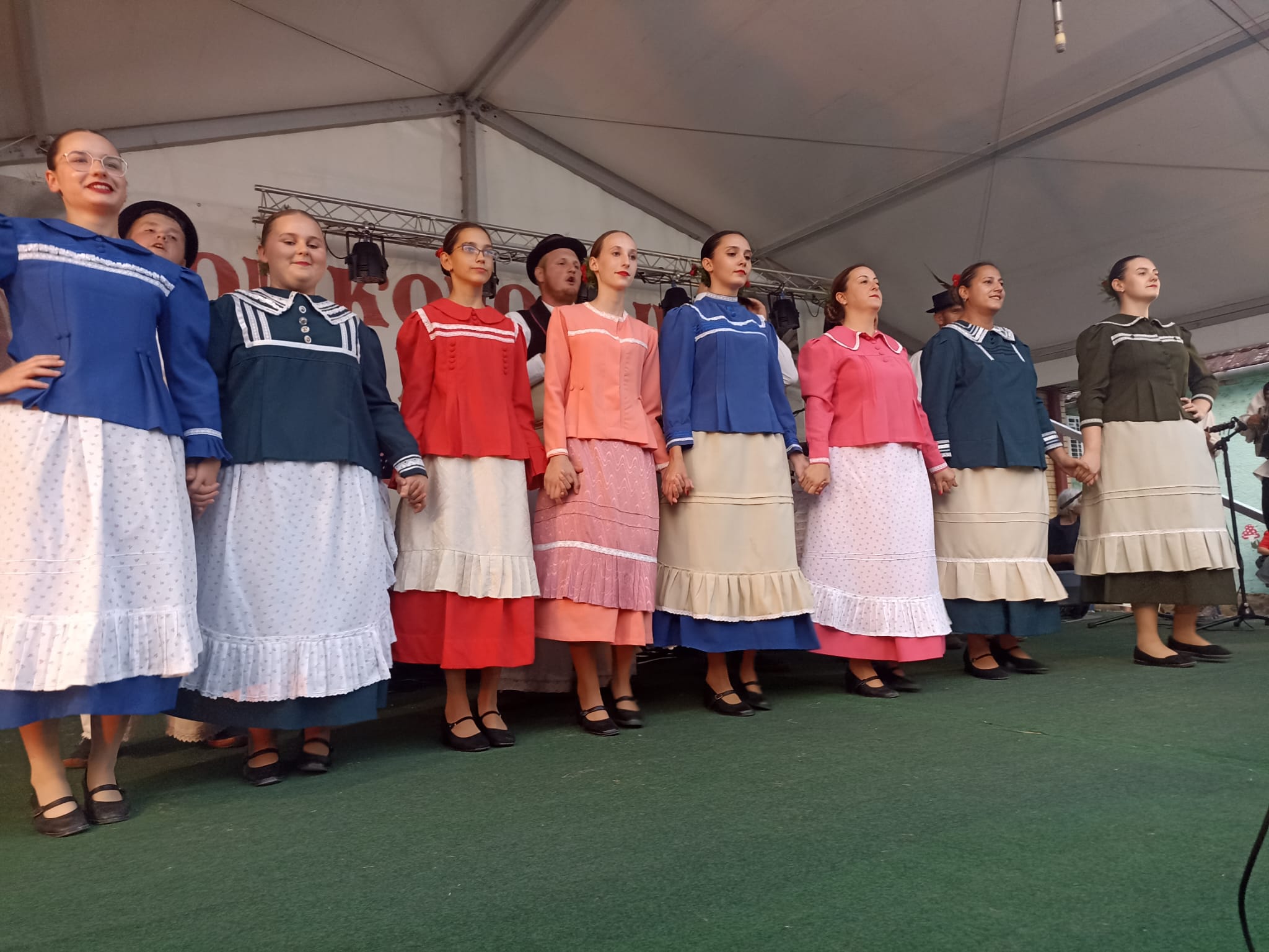 ​Tradicionalni ples i pjesma na petnaestoj smotri u Viljevu 
