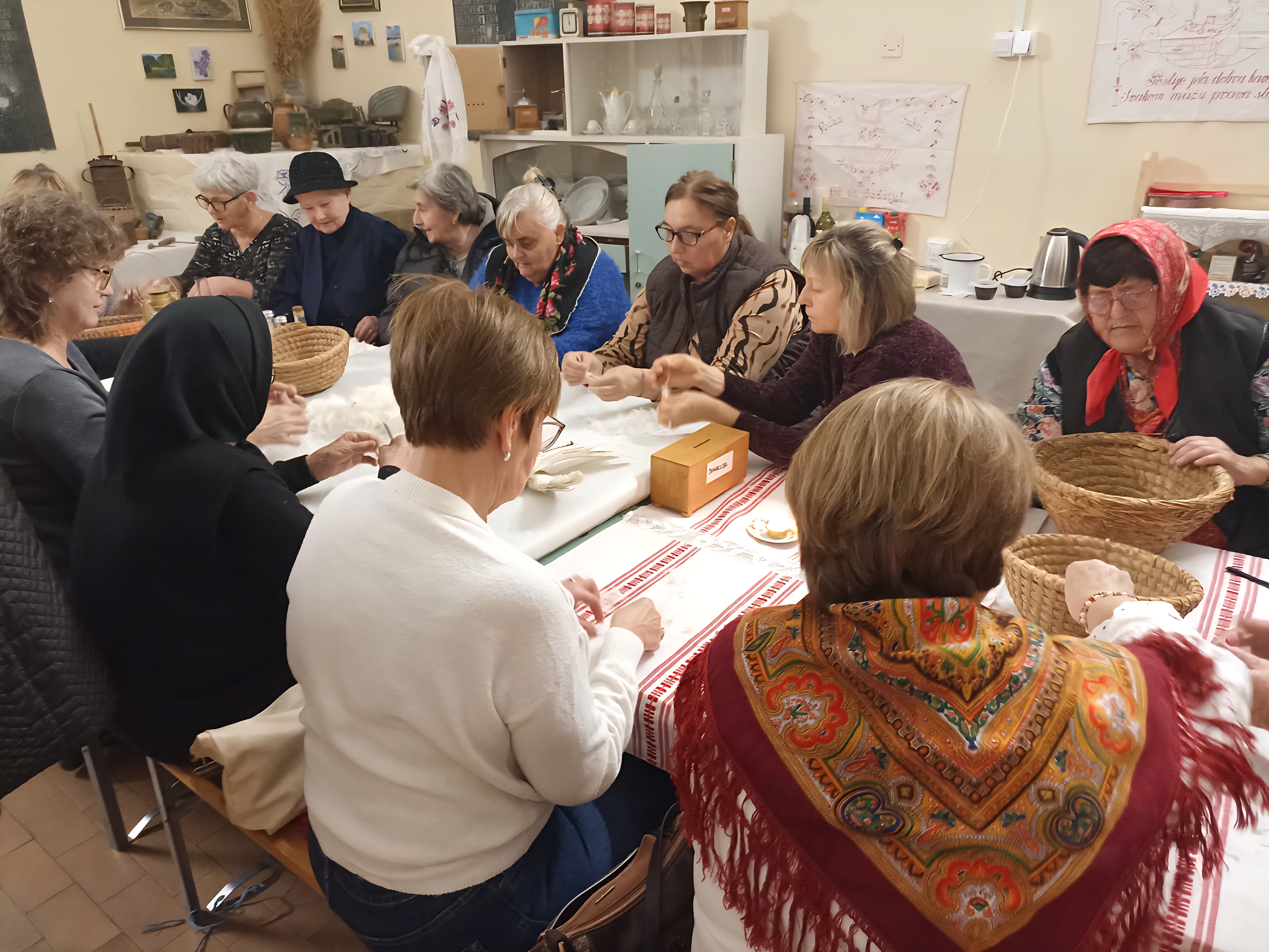 ​Zaboravljeni običaji: U Kapelni prikazano kako se nekad „čejalo” perje 