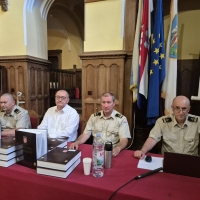 Predstavljena monografija „5. gardijska brigada Hrvatske vojske – Sokolovi“ u Donjem Miholjcu