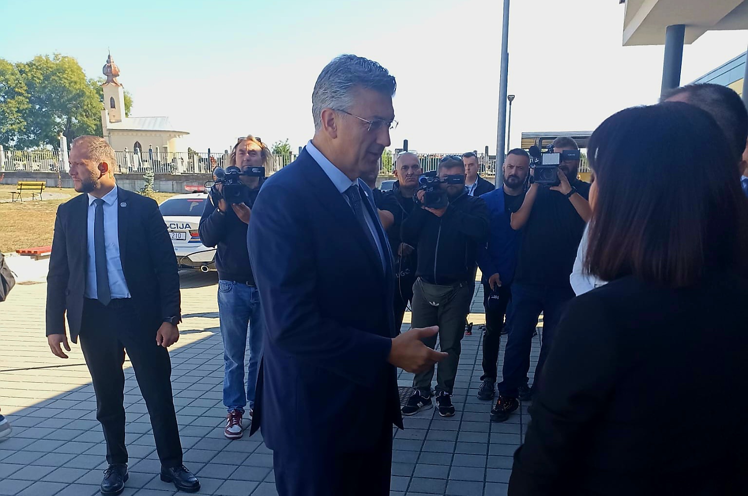 Premijer Andrej Plenković i članovi Vlade u Donjem Miholjcu